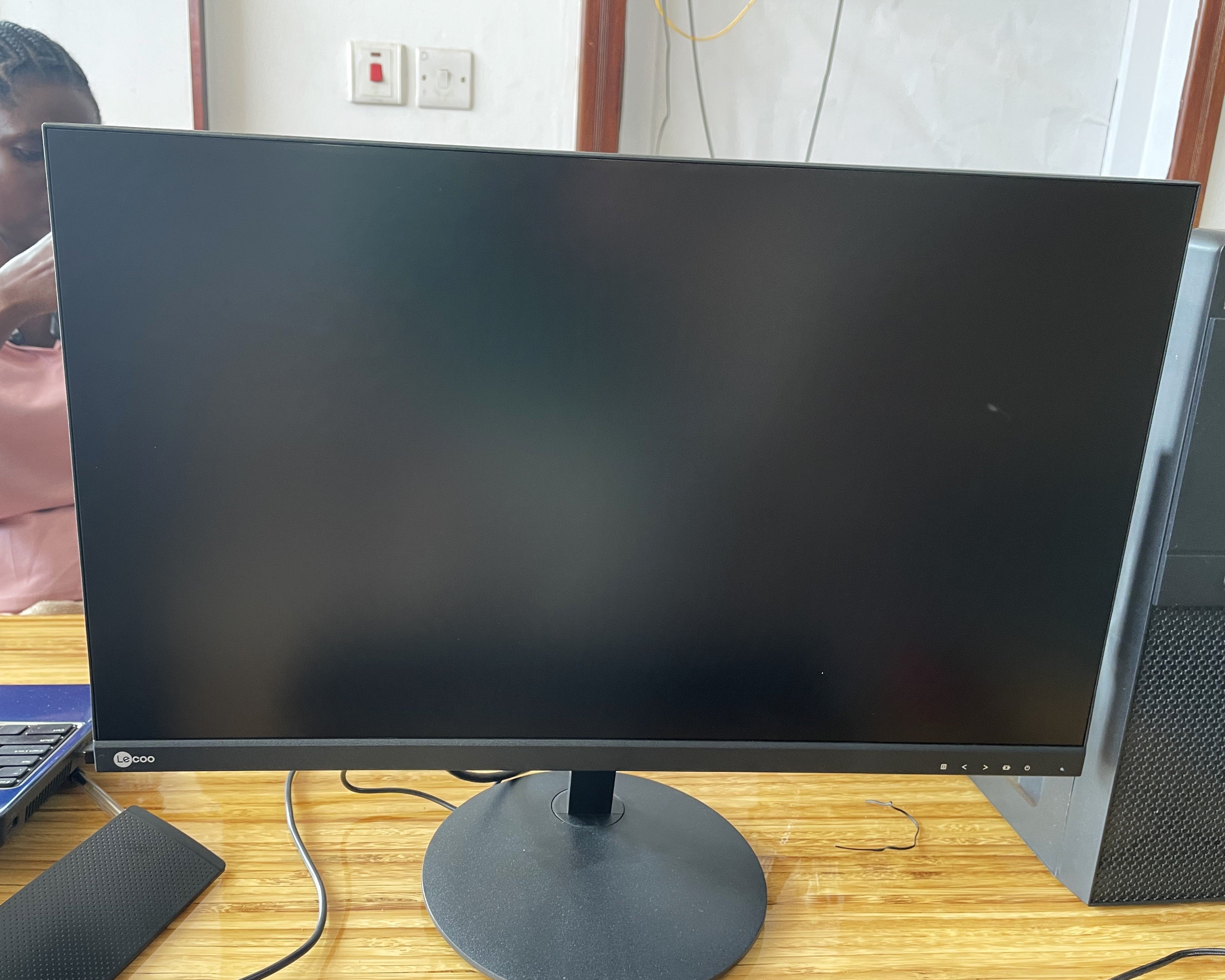 All New Desktop Computer 48GB Intel Core I5 12400 SSD 500GB With 24 Inch Screen Suit